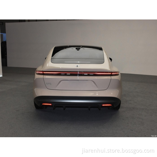 In stock Cina Luxury Electric Car Nio ET5 per la famiglia